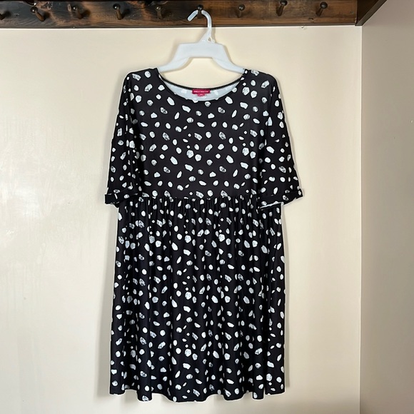 Short sleeve dress polka dot pattern black and white - Picture 1 of 2